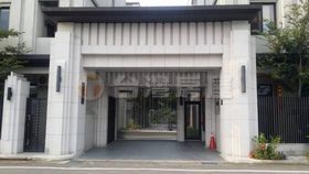 按下滑鼠可觀看詳細資料:第1-5層 雙車位